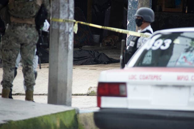 September 15, 2020, Coatepec, Veracruz, Mo xico: A man is shot to death outside his house in Coatepec. Coatepec MÃ xico - ZUMAqp1_ 20200915_zip_qp1_013 Copyright: xHectorxAdolfoxQuintanarxPerezx