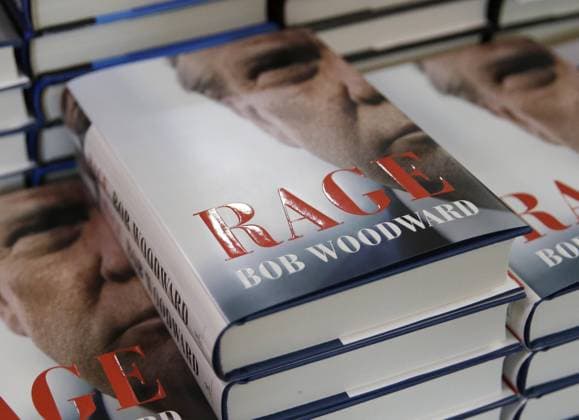 Bilder des Jahres 2020, News 09 September News Themen der Woche KW38 News Bilder des Tages Copies of Rage by Bob Woodward are on sale at a bookstore in New York City on Tuesday, September 15, 2020. Published today, Rage is almost 400 pages long and contains 18 on-the-record conversations with President Donald Trump.  NYP20200915231 JOHNxANGELILLO