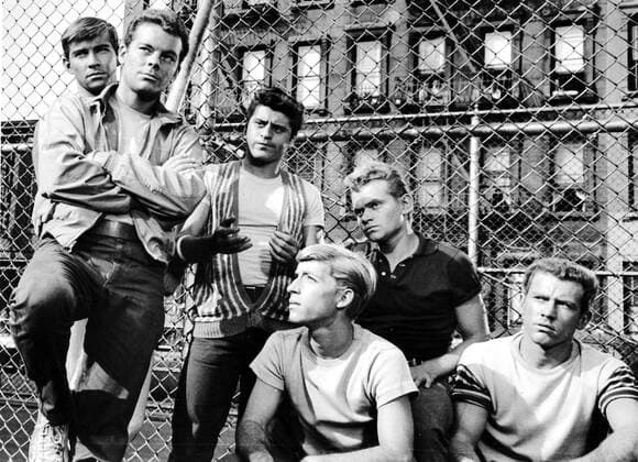 WEST SIDE STORY TUCKER SMITH, RUSS TAMBLYN as Riff, TONY MORDENTE, ELIOT FELD, DAVID WINTERS, The Jets Date: 1961  Mandatory credit line: Image courtesy MIRISCH CORPORATION SEVEN ARTS Ronald Grant Archive Mary Evans