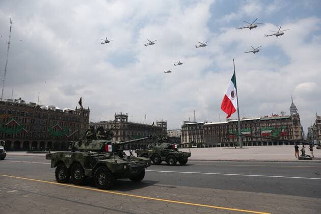 View of the military parade during the commemoration of the Independence Day, at the Constitution Square of Mexico City, Mexico, 16 September 2020. Mexico celebrates its Independence Day with the traditional military parade, this time without an audience due to the health contingency, in a new act that reinforces the role of the Armed Forces and doctors in the Government of Andres Manuel Lopez Obrador. Independence Day military parade in Mexico City !ACHTUNG: NUR REDAKTIONELLE NUTZUNG!  Copyright: xSashenkaxGutierrezx AME5231 20200916-637358872434764984