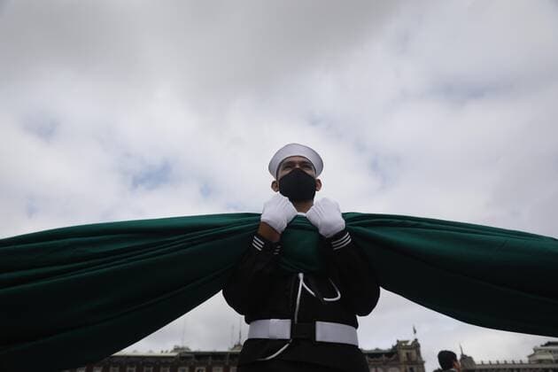 View of the military parade during the commemoration of the Independence Day, at the Constitution Square of Mexico City, Mexico, 16 September 2020. Mexico celebrates its Independence Day with the traditional military parade, this time without an audience due to the health contingency, in a new act that reinforces the role of the Armed Forces and doctors in the Government of Andres Manuel Lopez Obrador. Independence Day military parade in Mexico City !ACHTUNG: NUR REDAKTIONELLE NUTZUNG!  Copyright: xSashenkaxGutierrezx AME5232 20200916-637358872462734094