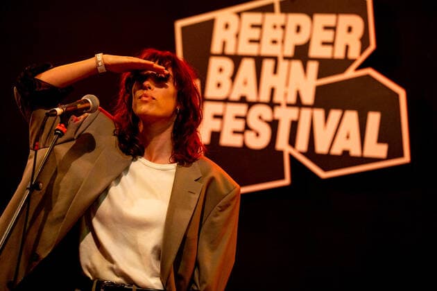 Hamburg, 16 September 2020 Drew Sycamore at a concert in front of the Hamburger Knust as part of the Reeperbahn Festival 2020