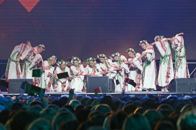 MINSK, BELARUS - SEPTEMBER 17, 2020: Artists perform during a concert for the Belarusian Union of Women at Minsk Arena. Natalia Fedosenko TASS  TS0E749B