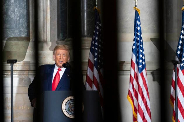 News Bilder des Tages September 17, 2020, Washington, District of Columbia, USA: United States President Donald J. Trump makes remarks at the White House Conference on American History in observance of Constitution Day at the National Archives in Washington, DC on Thursday, September 17, 2020 Washington USA - ZUMAs152 20200917_zaa_s152_125 Copyright: xAlexxEdelmanx