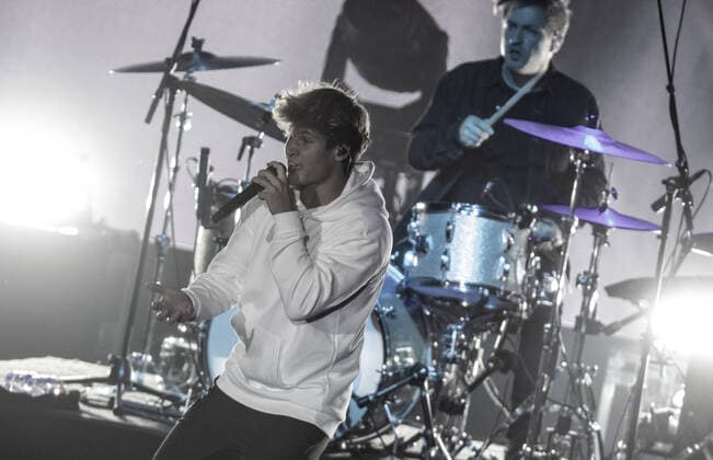 Wincent Weiss concert Berlin 2020 Berlin, 18 09 20, Florian Kettler drums and singer Wincent Weiss l at the concert of the Back to live Open Airs 2020 in the Waldbuehne Berlin Berlin Deutschland Waldbuehne