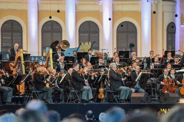 (200919) -- VIENNA, Sept. 19, 2020 -- The Vienna Philharmonic Orchestra performs during the Summer Night Concert at the Schoenbrunn Palace in Vienna, Austria, Sept. 18, 2020. The Summer Night Concert 2020 was staged on Friday by the Vienna Philharmonic Orchestra at the Schonbrunn Palace, a world heritage site in Vienna. The seat capacity this year has been greatly reduced due to COVID-19. ) AUSTRIA-VIENNA-SCHOENBRUNN PALACE-SUMMER NIGHT CONCERT GuoxChen 
