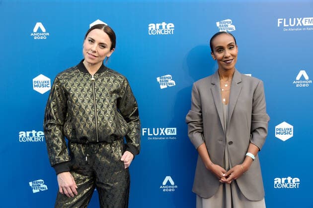 Hamburg Melanie Chisholm Mel C Melanie C former Spice Girls with presenter Hadnet Tesfai at the presentation of the Anchor Award 2020 in the St Pauli Theater Hamburg Reeperbahn Festival International Music Award 19 9 2020