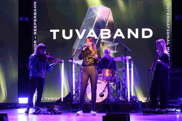 Hamburg Tuvaband from Norway at the presentation of the Anchor Award 2020 in the St Pauli Theater Hamburg Reeperbahn Festival International Music Award 19 9 2020