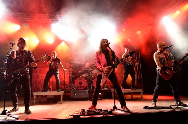 J B O live with their show Die Harten in Garten at the Backstage Kultursommer in the city at the Backstage Werk Munich, 19 09 2020 Foto:xS.xAdamx xFuturexImage