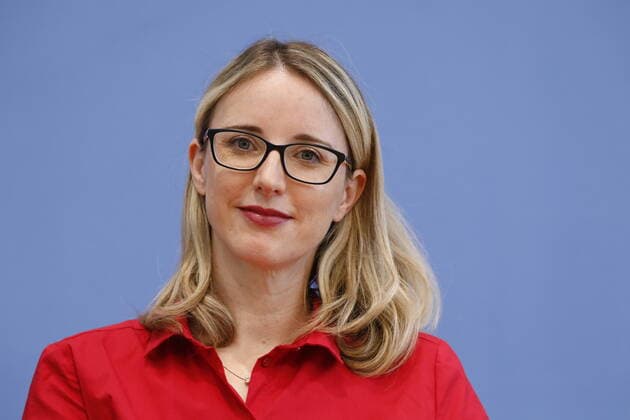 Prof Alena Buyx, Chairperson German Ethics Council, Germany, Berlin, Federal Press Conference, Topic Immunity Certificates