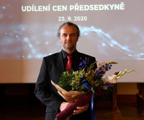 Five Czech scientists, on the photo mikrobiologist Leos Valasek, have received the Czech Science Foundation (GACR) award for outstanding results achieved within projects funded by GACR and focused on basic research, awarded by Foundation chairwoman Alice Valkarova in Prague, Czech Republic, today, on Wednesday, September 23, 2020. (CTKxPhoto MichalxKrumphanzl) CTKPhotoP202009230733401 kru 11 K
