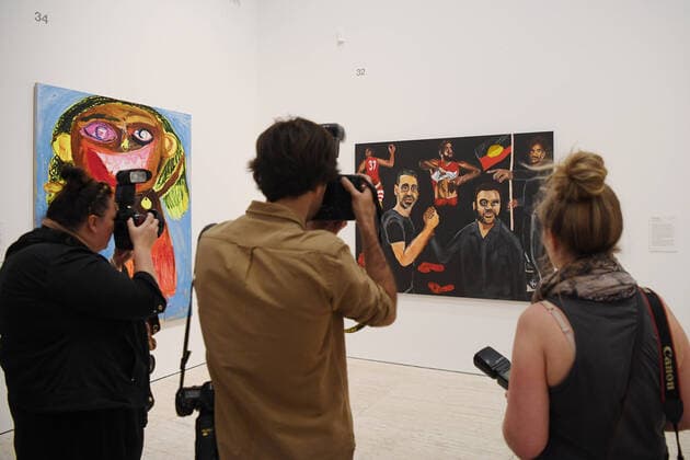 ARCHIBALD PRIZE WINNER 2020, David Gonski announces indigenous artist Vincent Namatjira as the winner of the Archibald Prize for his work titled Stand String for Who You Are during the Archibald Prize announcement at the Art Gallery of NSW in Sydney, Friday, September 25, 2020. ( NO ARCHIVING, EDITORIAL USE ONLY, NO USE IN BOOKS WITHOUT CONSENT SYDNEY NSW AUSTRALIA  Copyright: xx 20200925001492741507