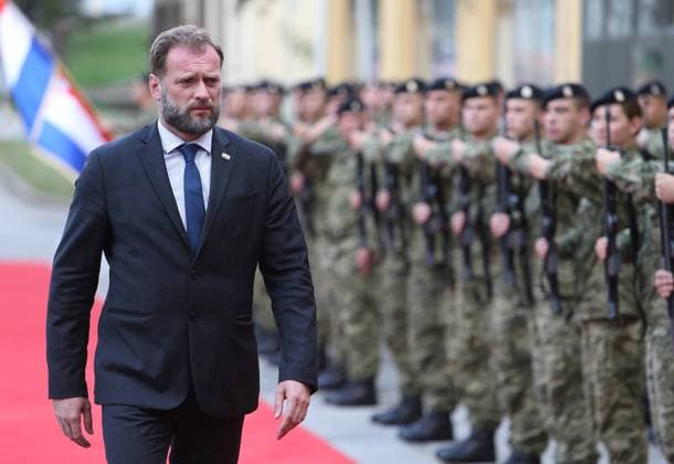 The 18th generation of Croatian Army cadets take oath The Croatian Defence Minister Mario Banozic during the formal oath-taking ceremony of the 18th generation of cadets of the Croatian Defence Academy Dr. Franjo Tudjman , in Zagreb, Croatia, on September 25. The 18th generation of cadets comprised 108 cadets (83 cadets of undergraduate university studies Military Engineering and Military Management, 23 cadets of integrated university studies of Military Maritime Studies and two pilot cadets), and 14 cadets from the partner countries (Bosnia and Herzegovina, Montenegro and the Republic of Kosovo). MarkoxPrpic PIXSELL
