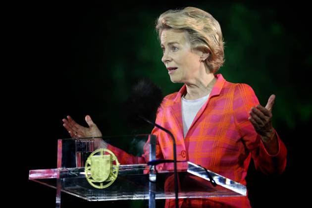 September 28, 2020, Lisbon, Portugal: European Commission President Ursula Von Der Leyen and Portuguese Prime Minister Antonio Costa (not seen) give a press conference after their meeting at the Sao Bento Palace in Lisbon, Portugal, on September 28, 2020. Lisbon Portugal - ZUMAf123 20200928_zap_f123_005 Copyright: xPedroxFiuzax