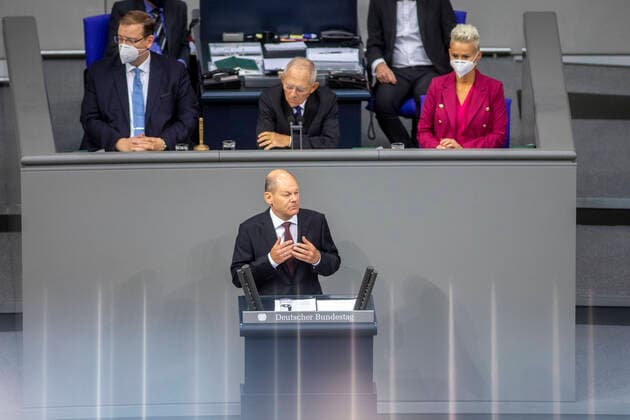 Germany, Berlin, Bundestag, 178 Session, Presentation of the draft budget, Speech by Finance Minister Olaf Scholz SPD, 29 09 2020