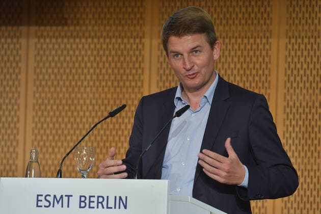 Award ceremony Macher des Ostens 2020 Prof Joerg Rocholl, PhD, President, European School of Management and Technology ESMT Award Ceremony, Macher Ehrenpreis des Ostens in Berlin on 29 09 2020 Photopress Mueller