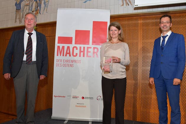 Award ceremony Macher des Ostens 2020 Dr Robert Fischer, Dr Wolf Hagen Schunck and Dr Karen Uhlmann from Berlin-based OMEICOS Therapeutics GmbH, BiotechPark in Buch Ceremony for the award ceremony, Macher Ehrenpreis des Ostens in Berlin on 29 09 2020 Photopress Mueller Photopress Mueller