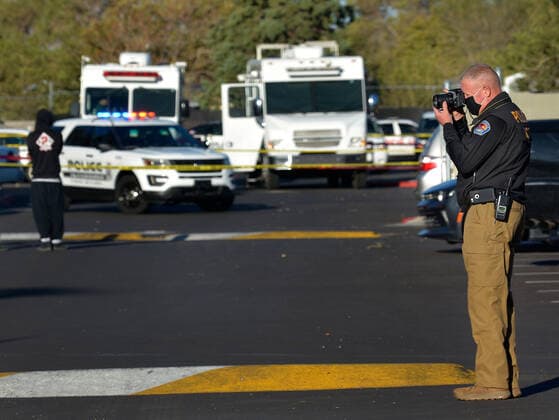 September 29, 2020, Albuquerque, NM, USA: An APD crime scene investigator takes pictures of the area at 425 Western Skies SE in reference to a male who was shot. Upon arrival they found two deceased individuals. Tuesday, Sept. 29, 2020. Albuquerque USA - ZUMAab1_ 20200929_zaf_ab1_008 Copyright: xJimxThompsonx