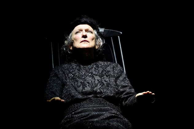 Bilder des Jahres 2020, Entertainment 09 September Entertainment Themen der Woche KW40 Entertainment Bilder des Tages Dagmar Manzel bei der Fotoprobe vom Theaterstück Pierrot Lunaire in der Komischen Oper. Berlin, 29.09.2020 *** Dagmar Manzel at the photo rehearsal of the play Pierrot Lunaire at the Komische Oper Berlin, 29 09 2020 Foto:xT.xBartillax xFuturexImage