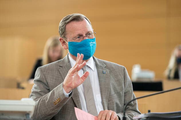 24 PLENARY SESSION IN THE THURINGER LANDTAG 30 09 2020 Erfurt Minister President Bodo Ramelow DIE LINKE in the 24 plenary session of the Thuringian State Parliament in the 7 legislative period on 30 September 2020