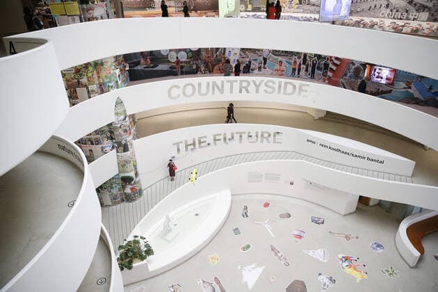 Bilder des Jahres 2020, Entertainment 09 September Entertainment Themen der Woche KW40 Entertainment Bilder des Tages Guggenheim Museum members tour the Museum in New York City on Wednesday, September 30, 2020. The Guggenheim Museum reopened today to members following its temporary closure due to the coronavirus pandemic. It will open up to the general public on October 3rd.  NYP20200930122 JOHNxANGELILLO