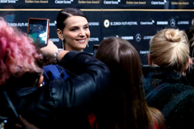 Juliette Binoche at the premiere of the feature film La bonne Ã pouse and the presentation of the ZFF Golden Icon Award at the 16 Zurich Film Festival 2020 in the cinema Corso Zurich, 30 09 2020 Foto:xA.xBuggex xFuturexImage