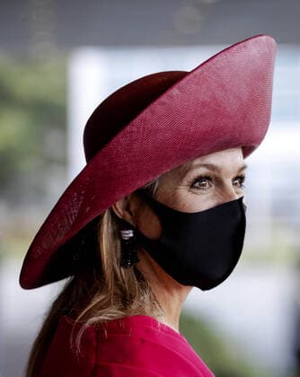 01-10-2020 BVN Queen Máxima during the opening of the annual breast cancer month during a meeting on the occasion of the 40th anniversary of the Breast Cancer Association Netherlands (BVN) in World Forum The Hague. This year s theme is You don t have breast cancer alone with special attention to the role of those close to you and the impact the disease has on them.  Copyright: xPPEx