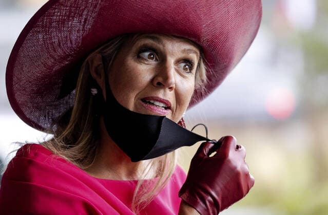 01-10-2020 BVN Queen Máxima during the opening of the annual breast cancer month during a meeting on the occasion of the 40th anniversary of the Breast Cancer Association Netherlands (BVN) in World Forum The Hague. This year s theme is You don t have breast cancer alone with special attention to the role of those close to you and the impact the disease has on them.  Copyright: xPPEx