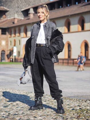 Alberta Ferretti Fashion Show during MFW Fashion blogger Karina Nigai street style outfit during Alberta Ferretti Fashion Show at Milan Fashion Week Fall Winter 2020 2021 collections. Milano italy Milan Italy Copyright: LucaxPonti