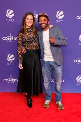 Simon Pearce with his wife Lisa at the presentation of the 24 German Comedy Award 2020 in Brainpool TV Studio Cologne Mülheim Cologne, 02 10 2020 Foto:xC.xHardtx xFuturexImage