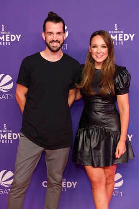 David Kebekus with sister Carolin Kebekus at the award ceremony of the 24 German Comedy Award 2020 in Brainpool TV Studio Cologne Mülheim Cologne, 02 10 2020 Foto:xC.xHardtx xFuturexImage
