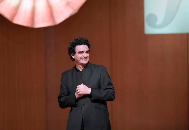 03 10 2020, Classic Festival Bad Wörishofen, Festival of Nations 2020 at the Kurhaus Bad Wörishofen in Allgäu, Gala concert with Rolando Villazon, tenor with Xavier de Maistre, on the harp 03 10 2020, Classic Festival Bad Wörishofen 03 10 2020, Classic Festival Bad Wörishofen
