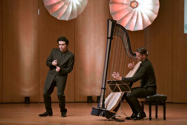 03 10 2020, Classic Festival Bad Wörishofen, Festival of Nations 2020 at the Kurhaus Bad Wörishofen in Allgäu, Gala concert with Rolando Villazon, tenor with Xavier de Maistre, on the harp 03 10 2020, Classic Festival Bad Wörishofen 03 10 2020, Classic Festival Bad Wörishofen