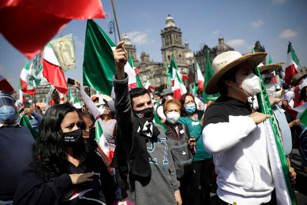 Mexico: FRENA demand resignation of Lopez Obrador MEXICO CITY, MEXICO - OCTOBER 3: A demonstrator from the National Anti-AMLO Front (FRENA) take part during a march to protest against the president of Mexico Andres Manuel Lopez Obrador, more than 100,000 people join at the march to demand the resignation of Lopez Obrador. Since September 21, tents were installed in the Zocalo demanding immediate resignation of Mexico s President. On October 3, 2020 in Mexico City, Mexico **World Rights ** Mexico City Mexico Copyright: MarianaxBae