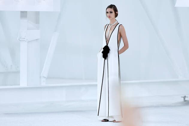 Chanel Runway Paris Fashion Week Womenswear Spring Summer 260823 2020-10-06  Copyright: xLionelxGuericolas MPPx STAR_260823_053