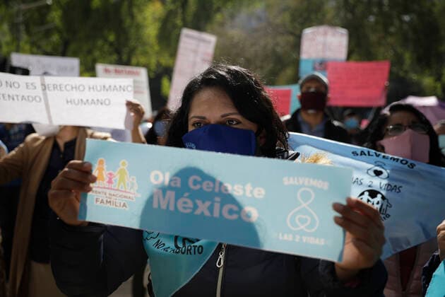 Mexico: Protest against legalization of Abortion Demonstrators of National Front For Family take part during a protest against legalization of abortion in the country, outside the Senate of Mexico, while Senators discuss the modification of a law for the decriminalization or not of abortion in Mexico City, Mexico. **World Rights ** Mexico City Mexico Copyright: MarianaxBae