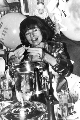 Archive Soraya Esfandiary Bakhtiary Munich 1982 Archive Motives Kays Bistro Guests Munich
