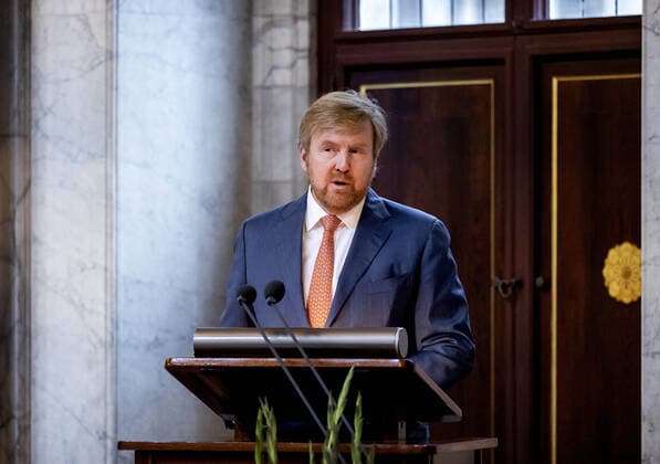 08-10-2020 Amsterdam King Willem-Alexander during the Royal award for modern painting 2020, Koninklijke Prijs voor Vrije Schilderkunst, at the Royal Palace in Amsterdam. The award is 9.000 euro  Copyright: xPPE NIEBOERx