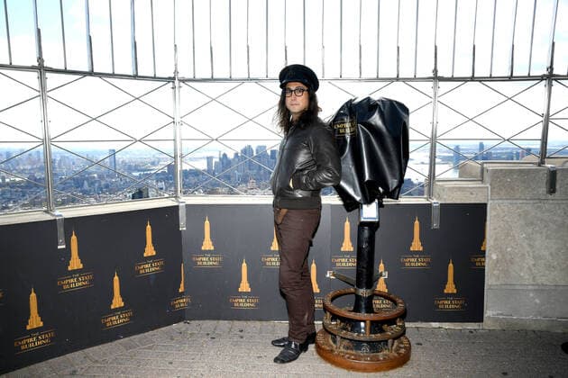 Bilder des Jahres 2020, Entertainment 10 Oktober Entertainment Themen der Woche KW41 Entertainment Bilder des Tages October 8, 2020, New York, New York, USA: On Thursday, October 8th, Sean Ono Lennon ceremoniously lit the Empire State Building in celebration the life and legacy of his father, John Lennon, on what would have been the iconÃ¢â‚¬â ¢s 80th birthday..Empire State Building, NYC.Photos by Empire State Realty Trust. New York USA - ZUMAg234 20201008_zeh_g234_002 Copyright: xx