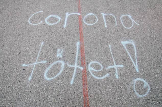 October 9, 2020, Munich, Bavaria, Germany: Corona Kills ( Corona Toetet! ) sprayed on the ground in Munich, Germany. Munich Germany - ZUMAb160 20201009_zbp_b160_002 Copyright: xSachellexBabbarx