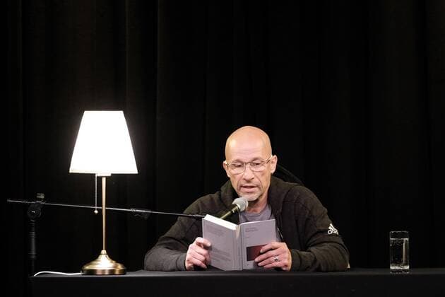 079 10 2020 xkhx Kassel Cultural Centre Slaughterhouse Kassel Tom Zurich Bullying Dick Humorous reading