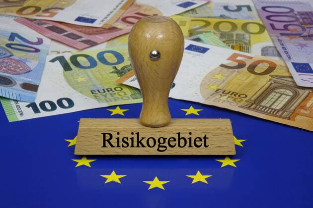 Stamp and risk area Stamp and risk area, 10 10 2020, Borkwalde, Brandenburg, On bank notes there is a stamp with the words Risikogebiet