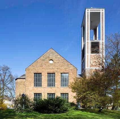 Evangelische Auferstehungskirche, Bad Oeynhausen, Ostwestfalen, Nordrhein-Westfalen, Deutschland, Europa *** Church of the Resurrection, Bad Oeynhausen, East Westphalia, North Rhine-Westphalia, Germany, Europe Copyright: imageBROKER ThomasxRobbin ibxrbb05807026.jpg