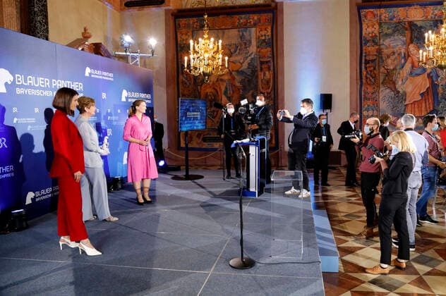 Sandra Rieß, Carolin Reiber and Judith Gerlach at the presentation of the 32 Bavarian Television Award 2020 in the Munich Residence Munich, 14 10 2020 Foto:xD.xBedrosianx xFuturexImage