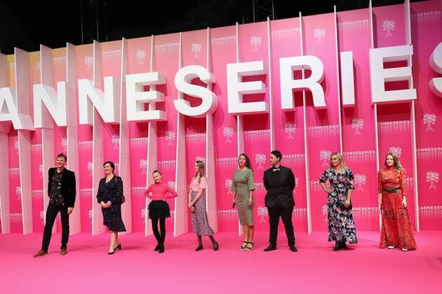 Bilder des Jahres 2020, Entertainment 10 Oktober Entertainment Themen der Woche KW42 Entertainment Bilder des Tages CANNESERIES 2020, Festival International des Séries de Cannes. Pink Carpet et Ceremonie de Cloture. Alexander Eik, Silje Hopland Eik, Amathea Eik, Leonora Eik, Marianne Sand, Raymond Enoksen, 261075 2020-10-14 Cannes France  Copyright: xTerencexBaelenx STAR_261075_037