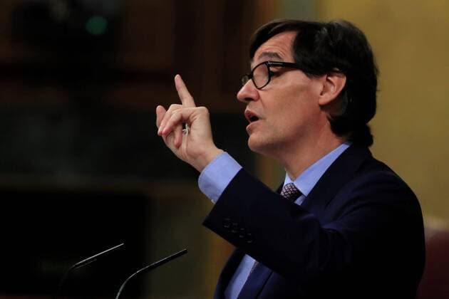 Spanish Health Minister, Salvador Illa, delivers a speech during a plenary session at Lower Chamber of Spanish Parliament in Madrid, Spain, 15 October 2020. Illa appears before the Parliament to defend the need of declaring the state of emergency in Madrid to deal with coronavirus pandemic, six days after the rule was established. Plenary session at Lower Chamber !ACHTUNG: NUR REDAKTIONELLE NUTZUNG!  Copyright: xFernandoxAlvaradox GRAF880 20201015-637383616746949493