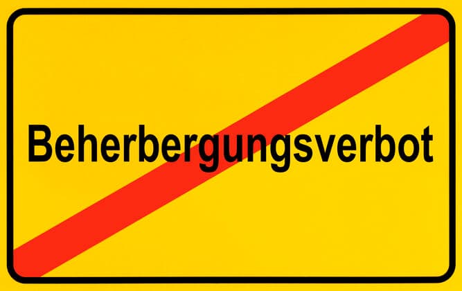 Symbolic image, Dispute about accommodation ban due to corona crisis, Germany Coronavirus