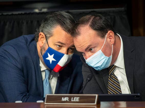 United States Senator Ted Cruz (Republican of Texas), left, and US Senator Mike Lee (Republican of Utah) confer as the US Senate Judiciary committee continues its hearing on the confirmation of Judge Amy Coney Barrett to the Supreme Court, in Washington, DC on October 15, 2020. Copyright: xBillxO Learyx-xPoolxviaxCNPx MediaPunchx