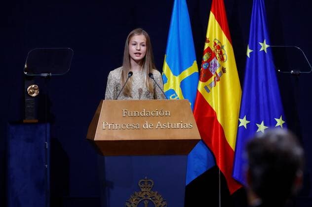Spain s Crown Princess Leonor delivers a speech during the Princess of Asturias Awards 2020 ceremony held at La Reconquista Hotel, in Oviedo, Spain, 16 October 2020. Princess of Asturias Awards 2020 !ACHTUNG: NUR REDAKTIONELLE NUTZUNG!  Copyright: xBallesterosx GRAF1962 20201016-637384740341033199