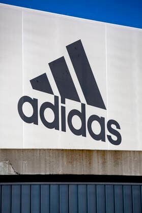 Adidas AG is one of the largest international manufacturers of sporting goods with its corporate headquarters in Herzogenaurach Symbolbild, Themenbild Herzogenaurach, 20 10 2020 Foto:xR.xSchmiegeltx xFuturexImage